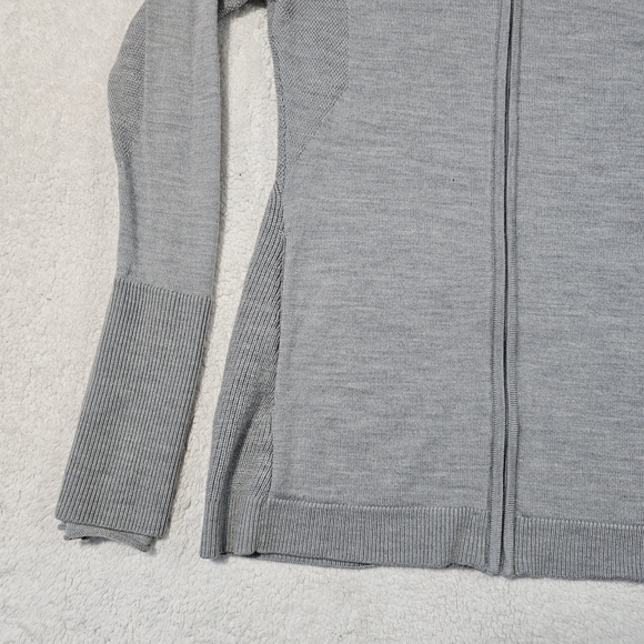 Lululemon Sweater Womens 8 Gray 100% Merino Wool Full Zip Jacket Knit Athletic - Picture 3 of 9